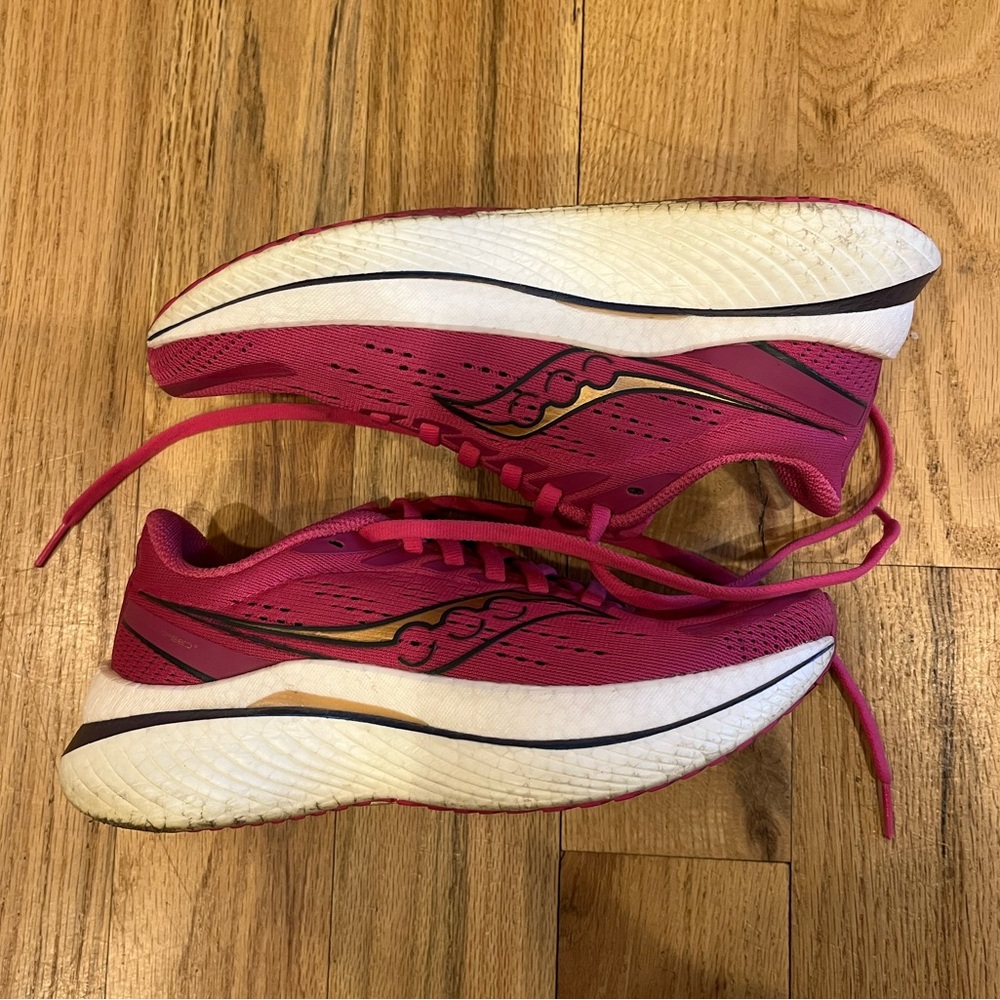 Saucony Endorphin Speed 3 running shoes